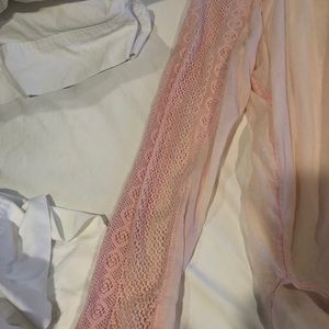 HOLDING HORSES Tops - Beautiful, soft pink button-down tunic HOLDING HORSES Tops - Beautiful, soft pink button-down tunic